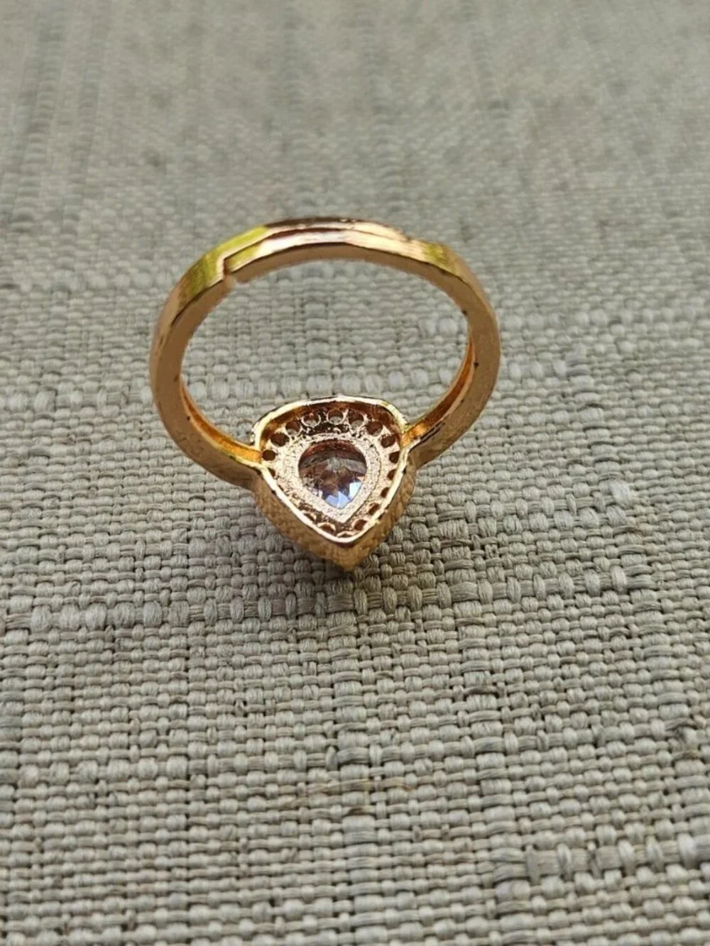 Women Fashion Ring Gold Tone High Quality Fashion Jewelry Rings Size adj 7.5-8.5 - Picture 6 of 13